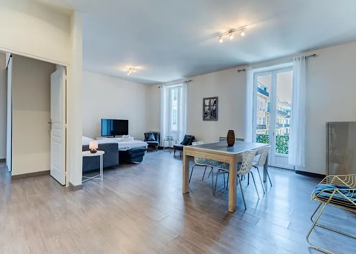 Hyper Centre - Wifi, Ac, 6pers Nice