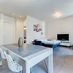 Διαμέρισμα Hyper Centre - Wifi, Ac, 6pers Νίκαια