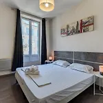 Διαμέρισμα Hyper Centre - Wifi, Ac, 6pers Νίκαια